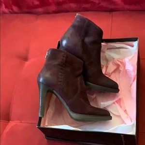 Steve Madden bootie